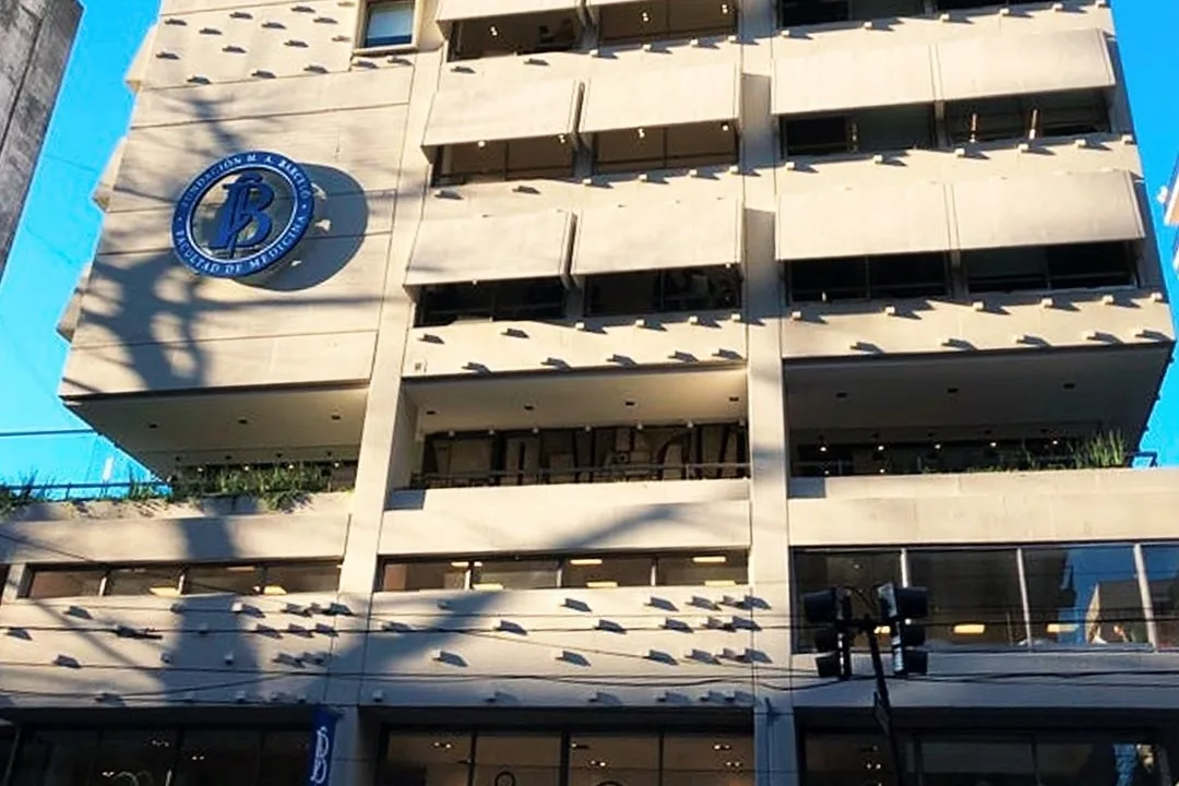 Faculdade de Medicina privada na Argentina