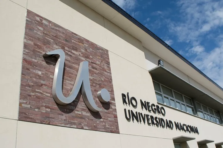 Universidade Nacional de Río Negro, Medicina na Argentina